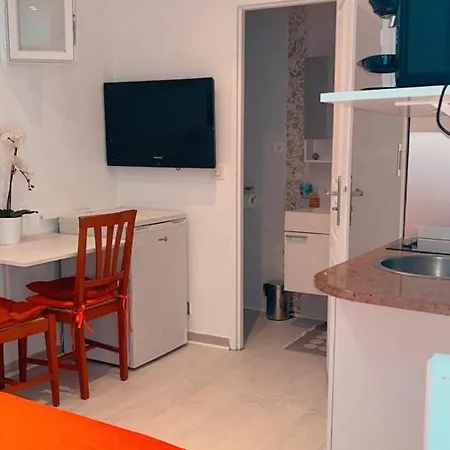 Studette Beausejour Apartment *